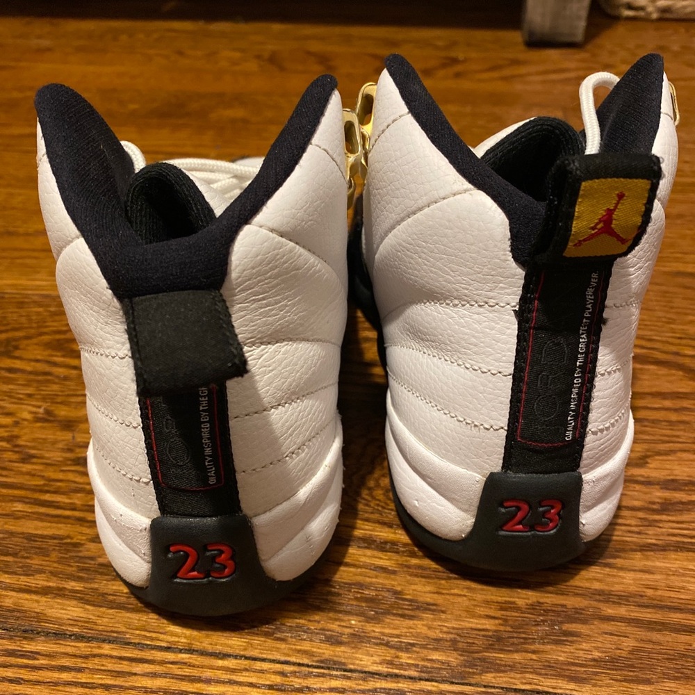 Air Jordan 12 taxi size 3.5y 2013 version - Picture 5 of 11